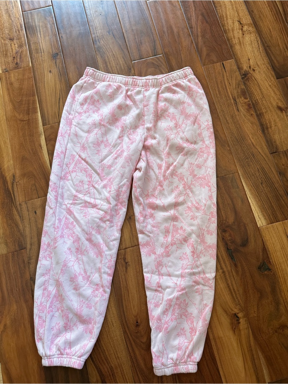 Women’s Pink Camo Joggers